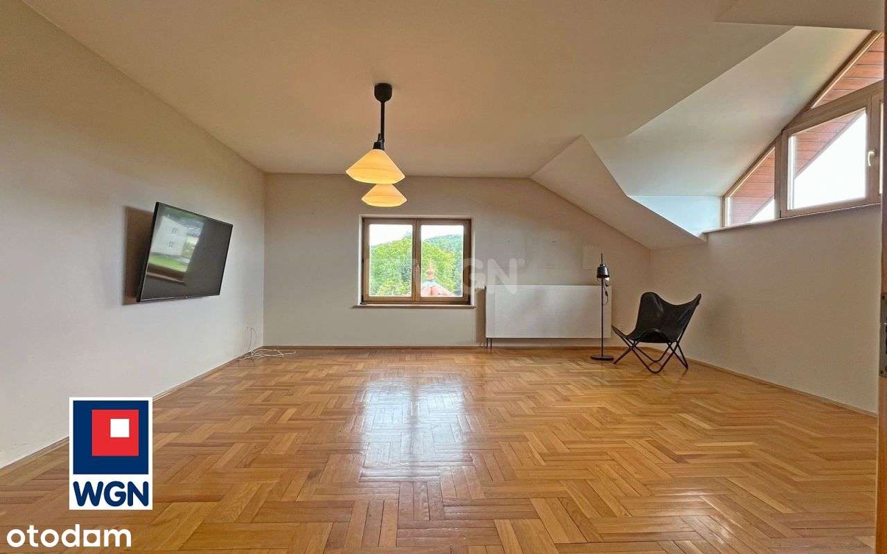 Imponujący dom w spokojnej okolicy-14