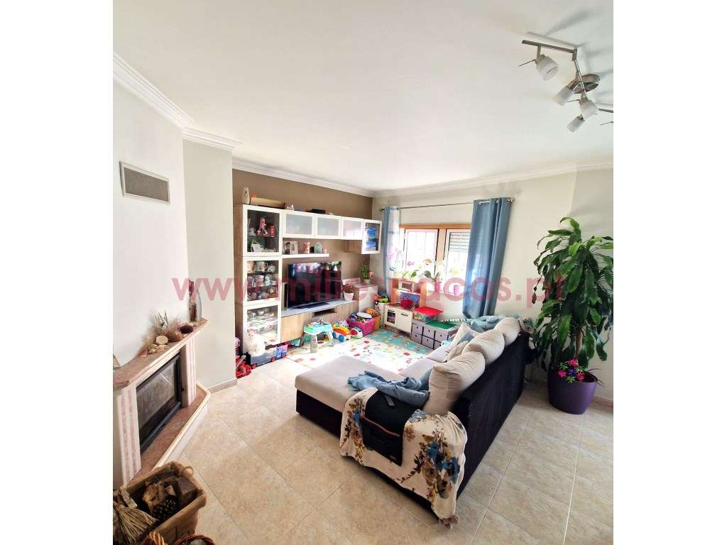 Apartamento T3 usado em Montijo e Afonsoeiro, com garagem e elevado...-10