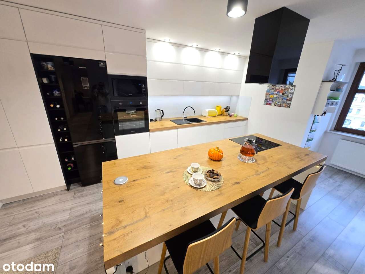 duże, wyjątkowe mieszkanie Rynek-13