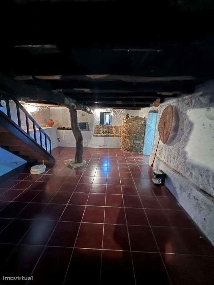 Moradia Renovada T3 com Terreno e Árvores de Fruto – Alvaiázere-5
