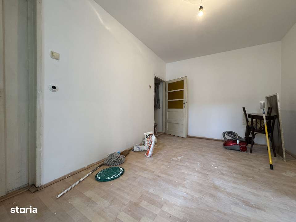 Ocazie ! Apartament 2 camere, 31mp, etaj 2/4 -Piata Doina - Imagine principală: 2/9