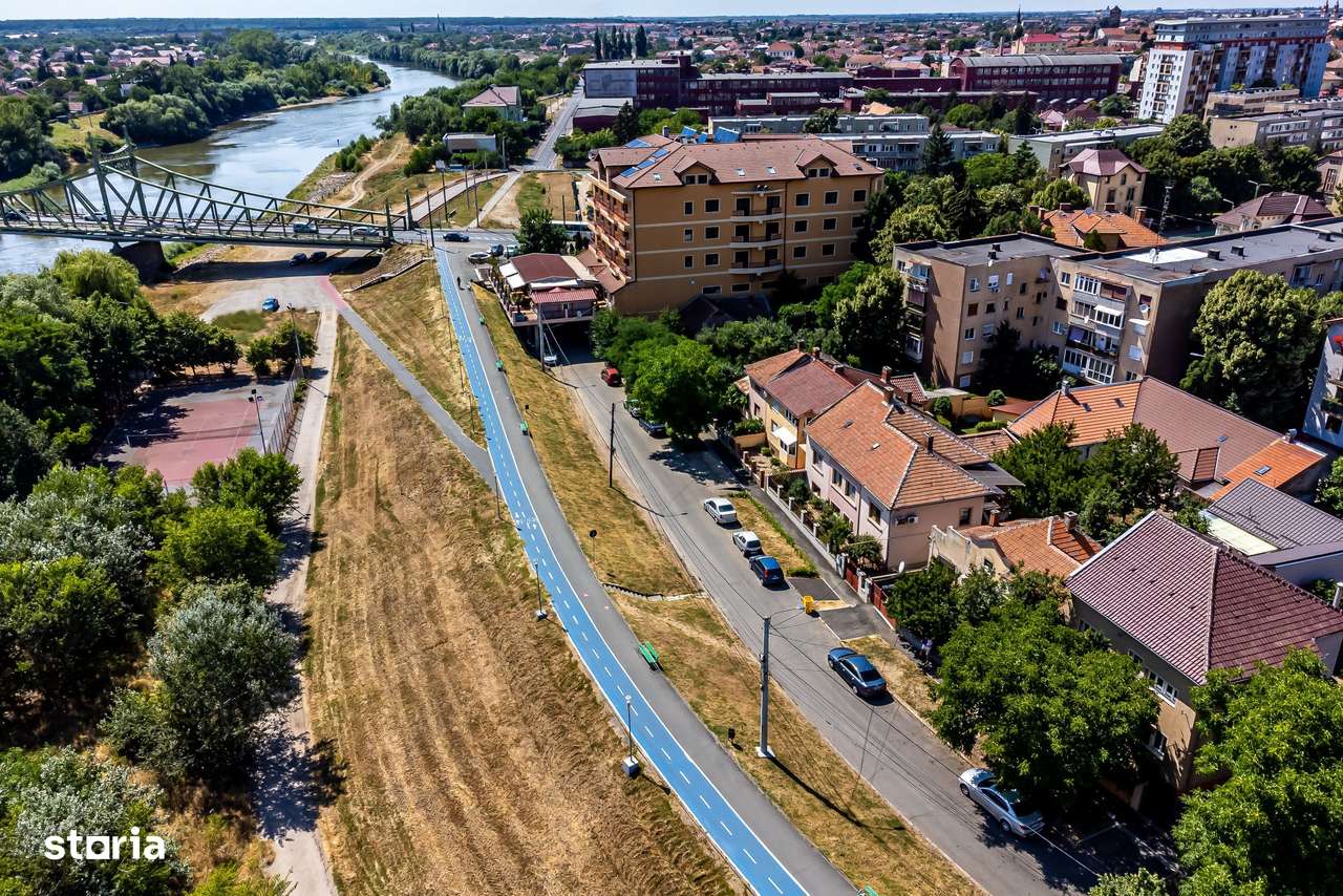 Casă pe Faleza Mureșului - Imagine principală: 5/17