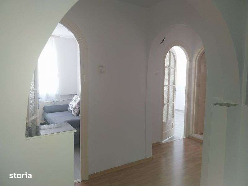 Vand apartament tip C 3 camere decomandat - Imagine principală: 5/8