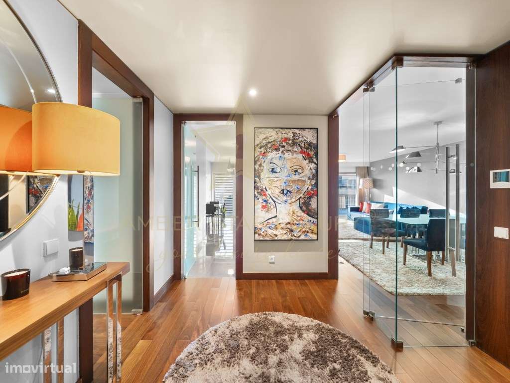 Apartamento T4 como novo, em condomínio de alto padrão - Grande imagem: 5/36