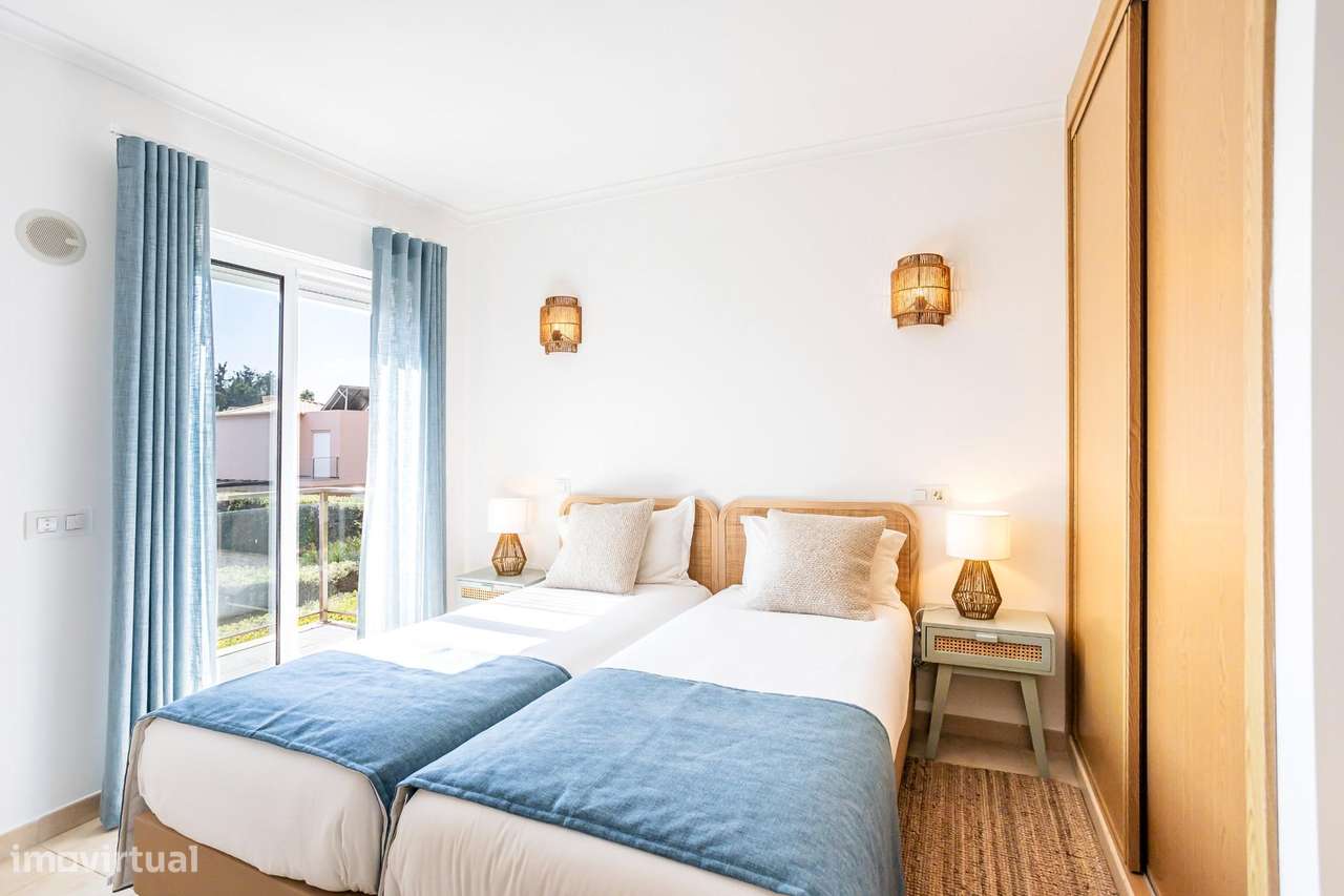 Moradia Geminada T2+1 em Condomínio de Luxo no Algarve-23