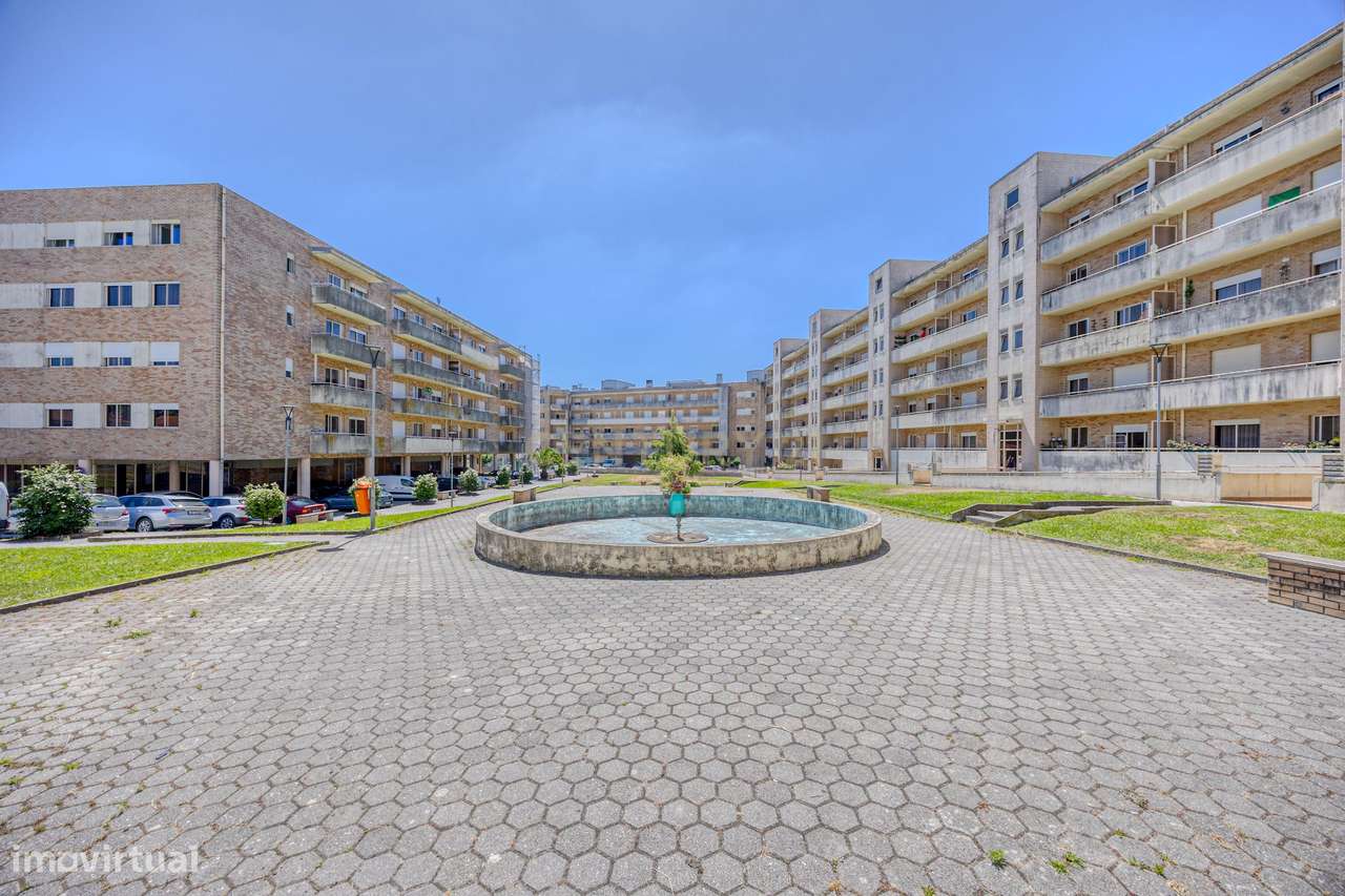 Apartamento T3 com varanda e Box fechada-30