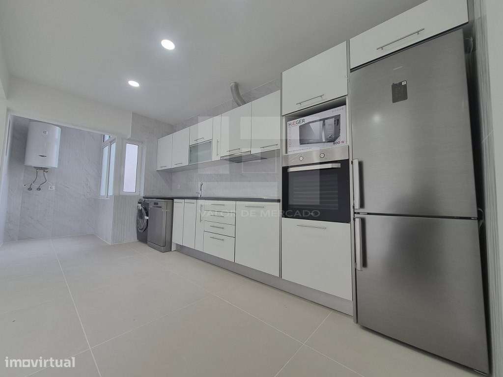 APARTAMENTO T2 - LARANJEIRO - Grande imagem: 4/38