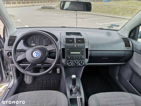 Volkswagen Polo - 9