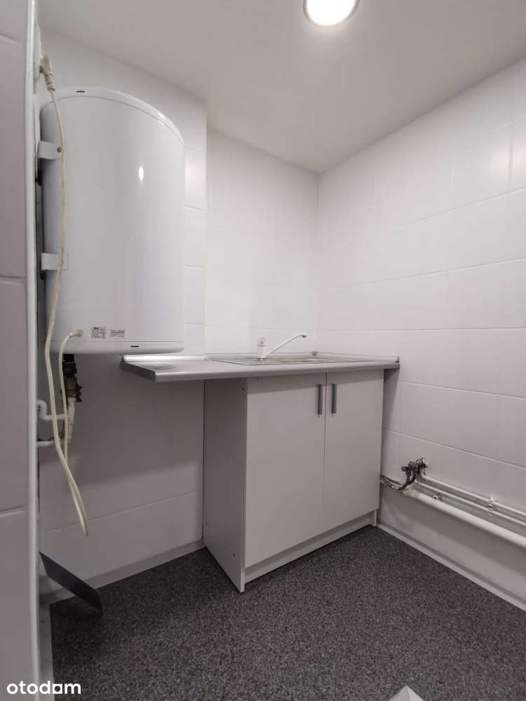 Parter - Dwa lokale handlowo-usługowe w centrum-11