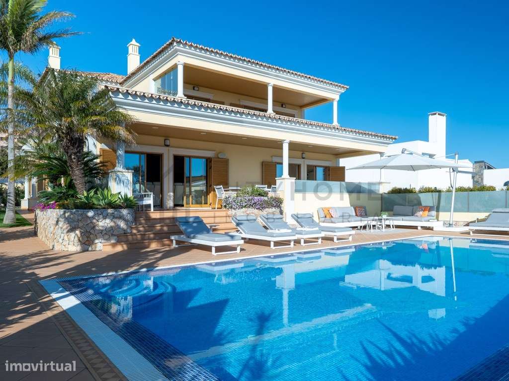 Moradia T5 contemporânea com Piscina e vista Mar na Galé em Albufeira-13