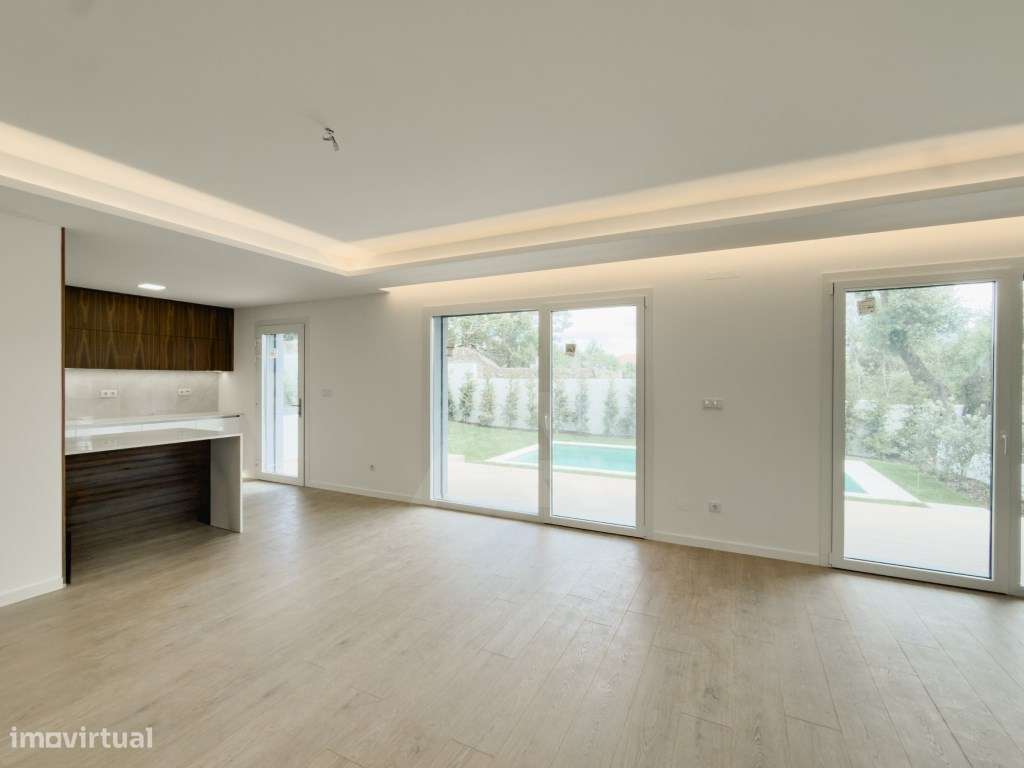 Moradia T4 em Condomínio Fechado em Manique - Grande imagem: 5/41