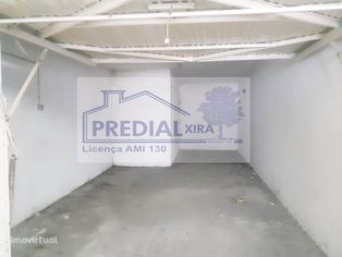 Box-Garagem- ideal para Automóvel elétrico, com 32m2