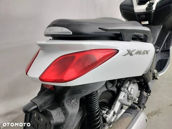Yamaha X-max - 7