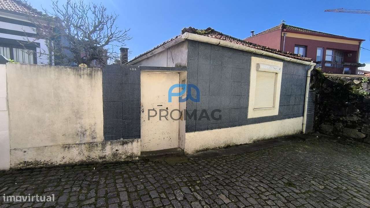 Casa térrea centenária com terreno - Grande imagem: 2/19