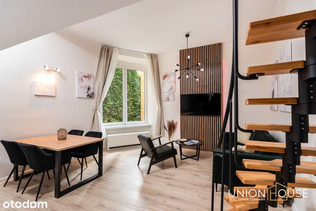 Quiet - Old Town - Tram - AC - Pełny obrazek: 2/17