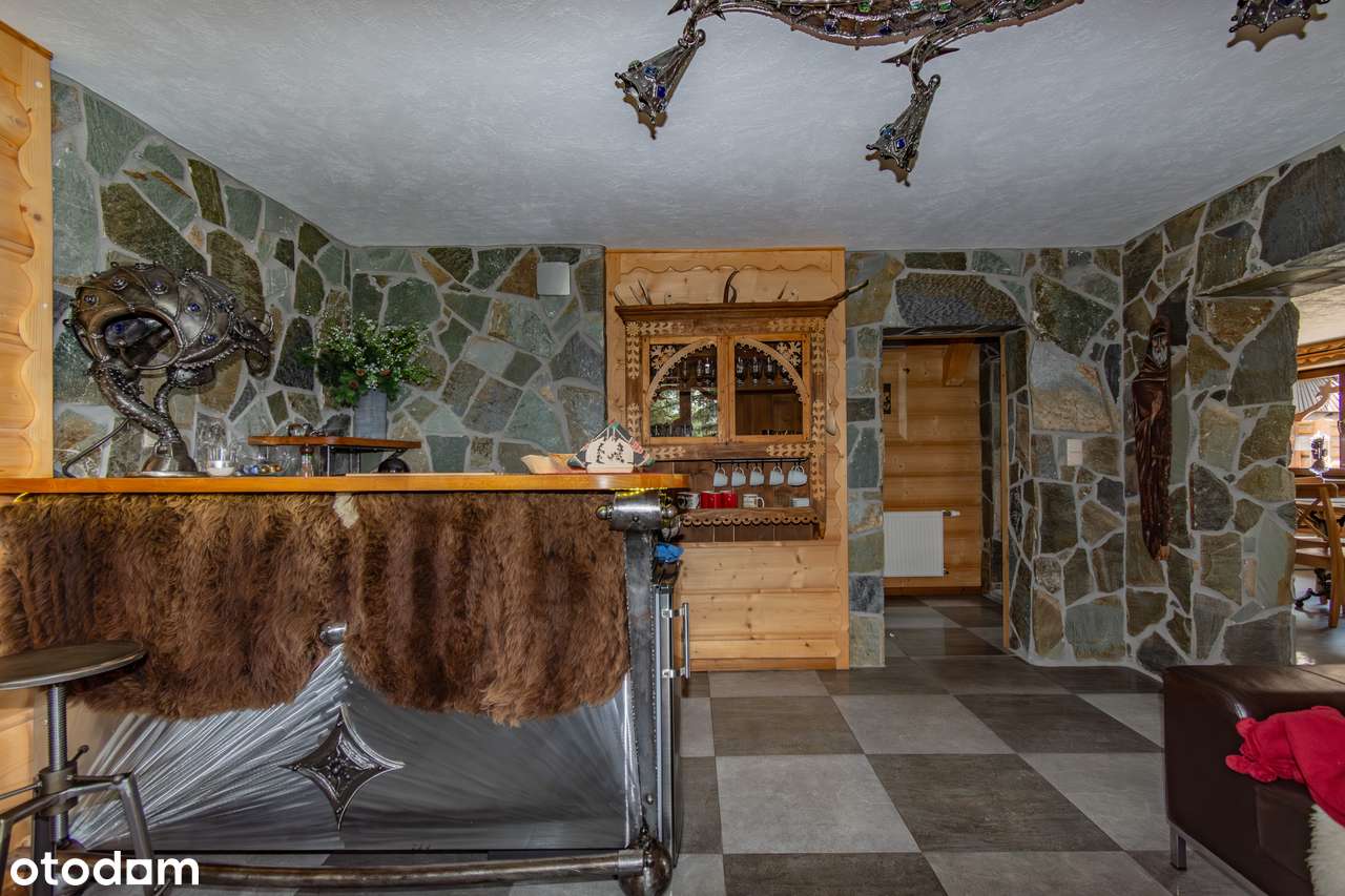 Niepowtarzalna nieruchomość w 5 apartamentami-12