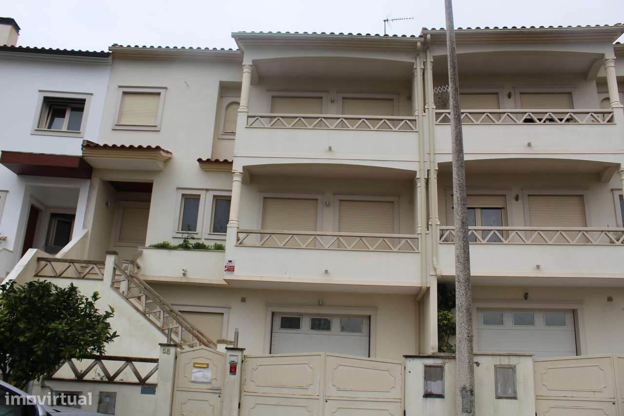 Moradia T4 na Urbanização Quinta do Rei, Pousos - Grande imagem: 2/32