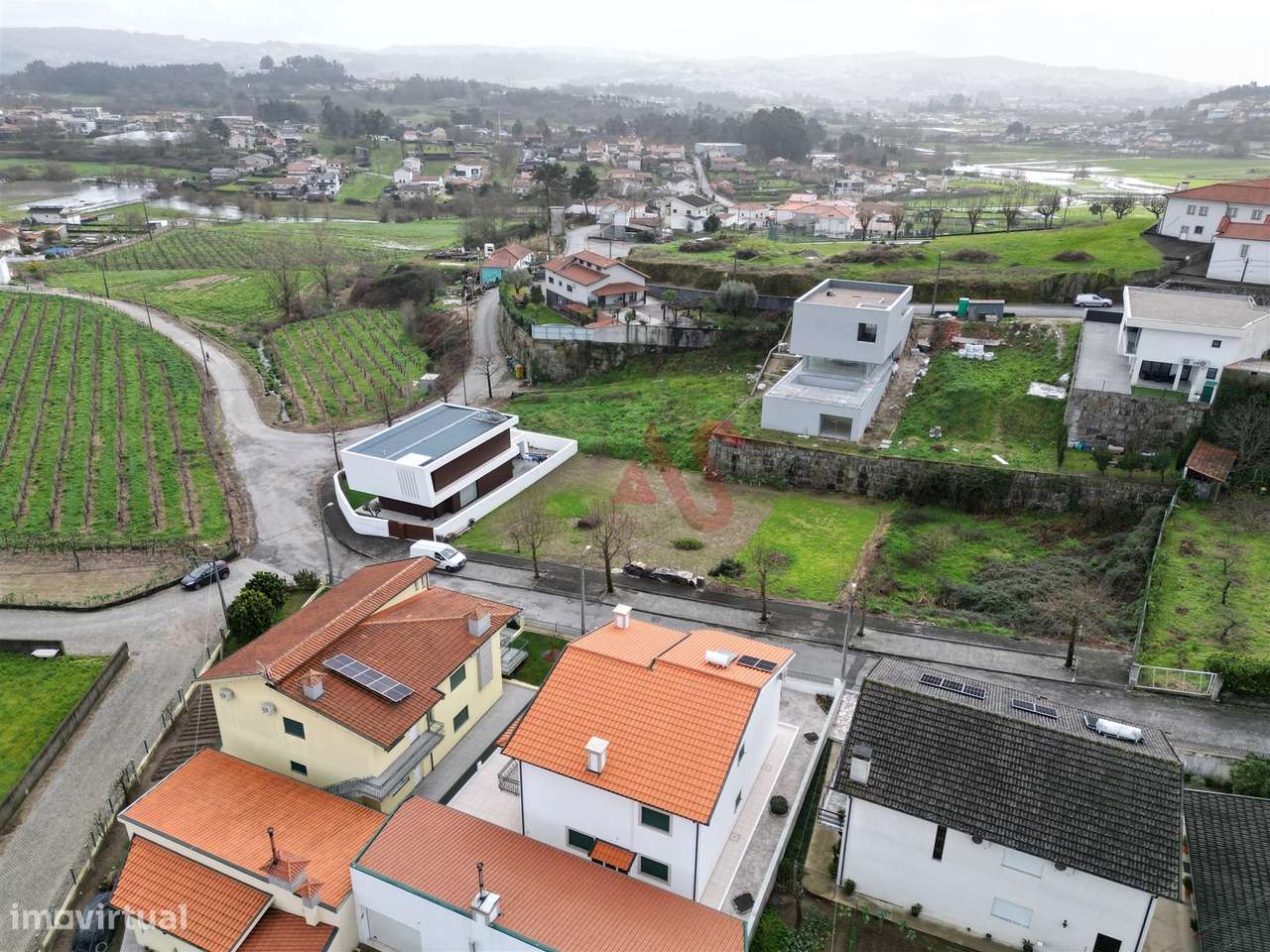 Lote de Terreno Urbano com 300m² em Beire – Paredes - Grande imagem: 3/5