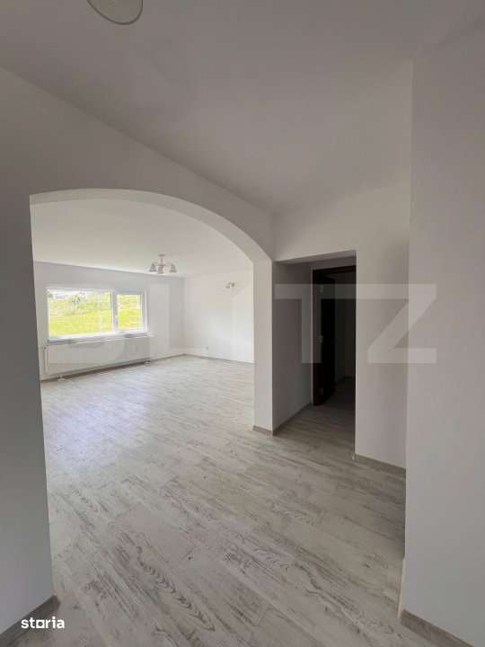 Duplex nou, 305 mp utili, gradina si terasa, zona Cisnadie, Sibiu - Imagine principală: 4/18
