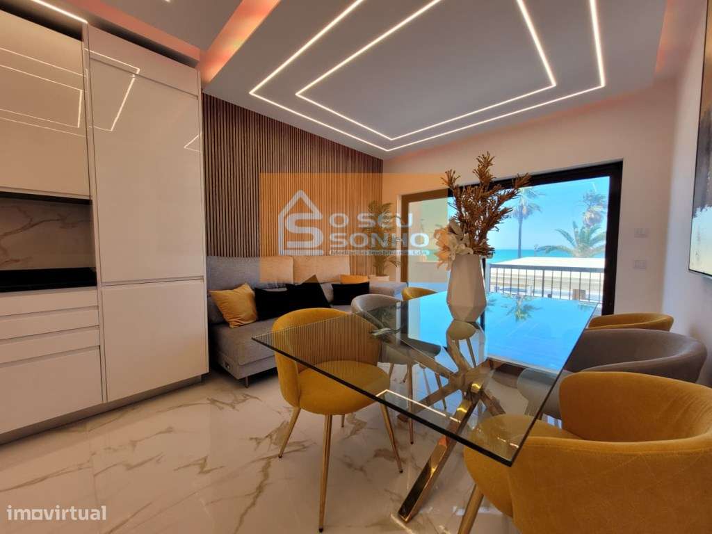 Apartamento T3 na primeira linha de mar em Quarteira-4