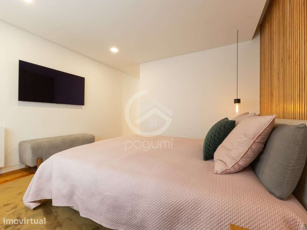 Moradia Contemporânea | 1.470 m² | A 1 Minuto da A4-27