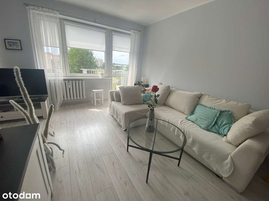 Mieszkanie o pow. 48.03m2, balkon, umeblowane, IV piętro, Os. Widok-3