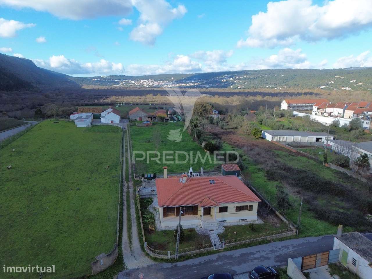 Moradia T5 em Minde – Espaço, Conforto e Qualidade de Vida - Grande imagem: 4/40