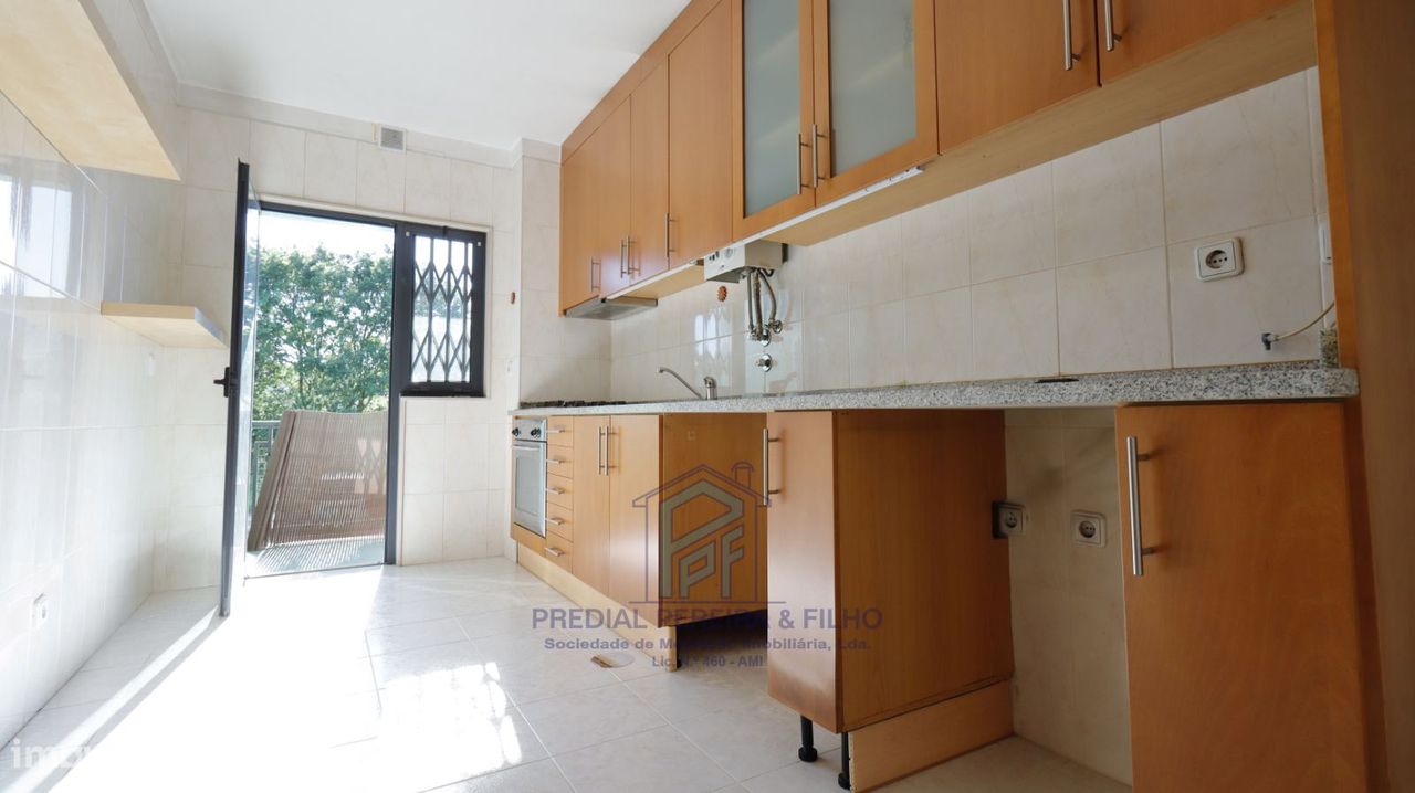 Apartamento T2 - Rio Tinto / S. Caetano