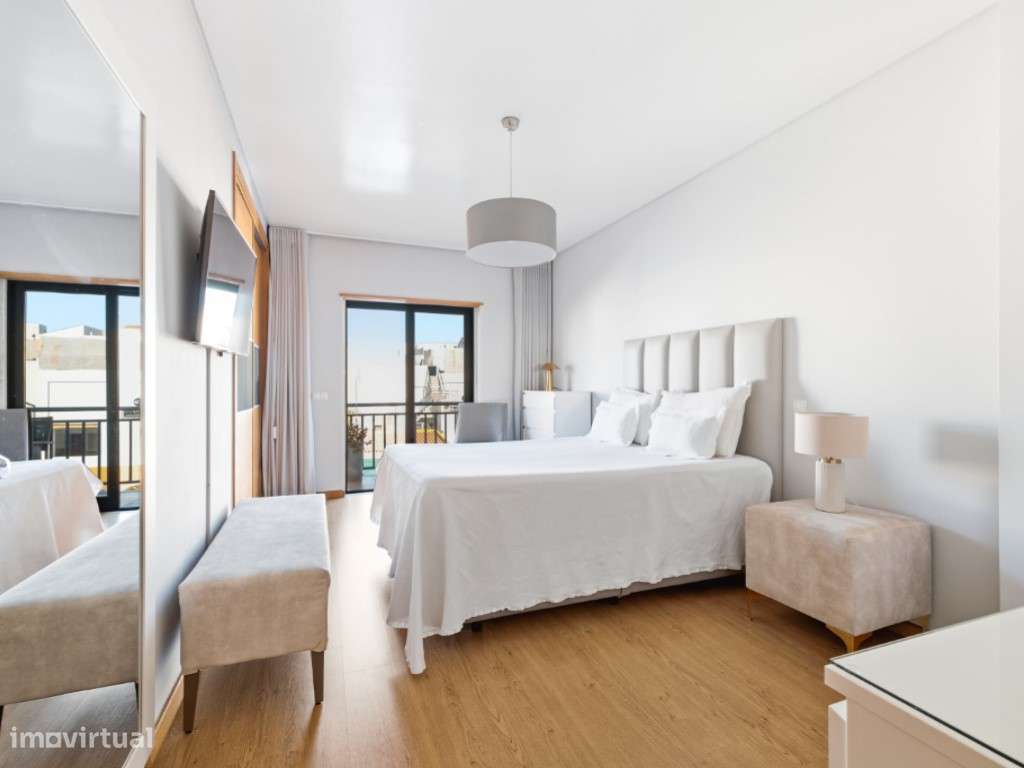 Apartamento T3 no centro de Quarteira, a 700 metros da praia, com 1...-11