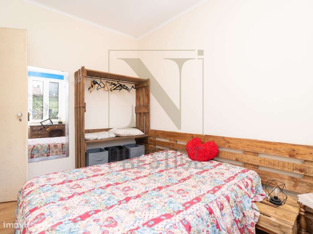 Moradia T8 no Bairro Norton de Matos-33