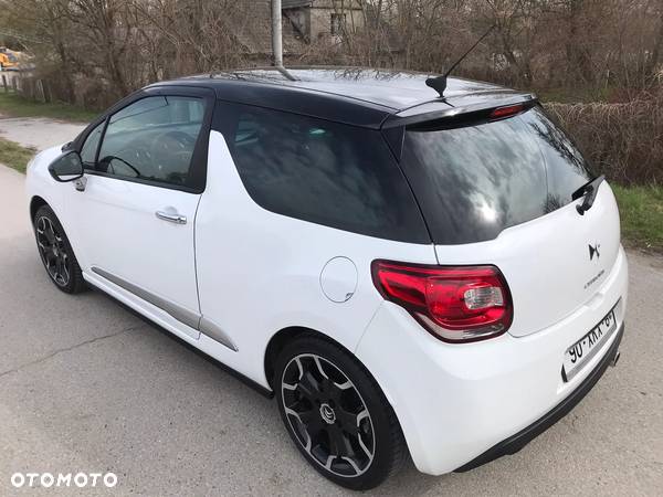 Citroën DS3 1.6 HDi SoChic - 23