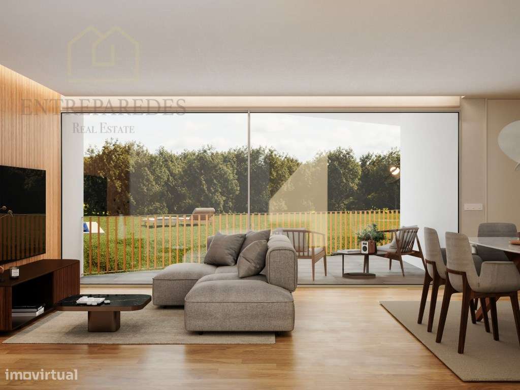 Apartamento T1+1 com varanda e jardim para comprar no Centro do Por...-1