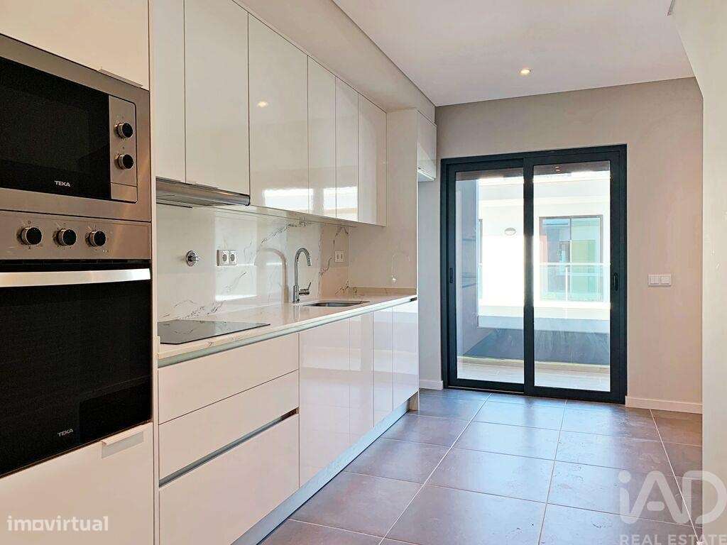 Apartamento T3 em Montenegro de 127,00 m2 - Grande imagem: 1/19