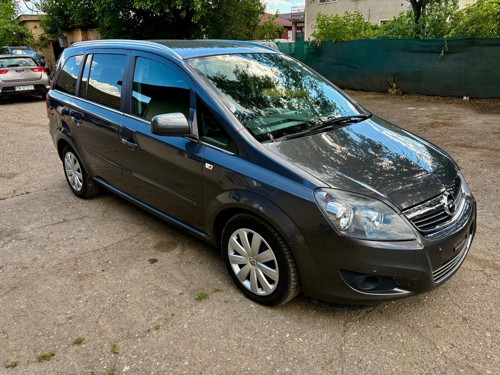 Opel Zafira C [2011 - Prezent 1.7 CDTI Essentia 2012