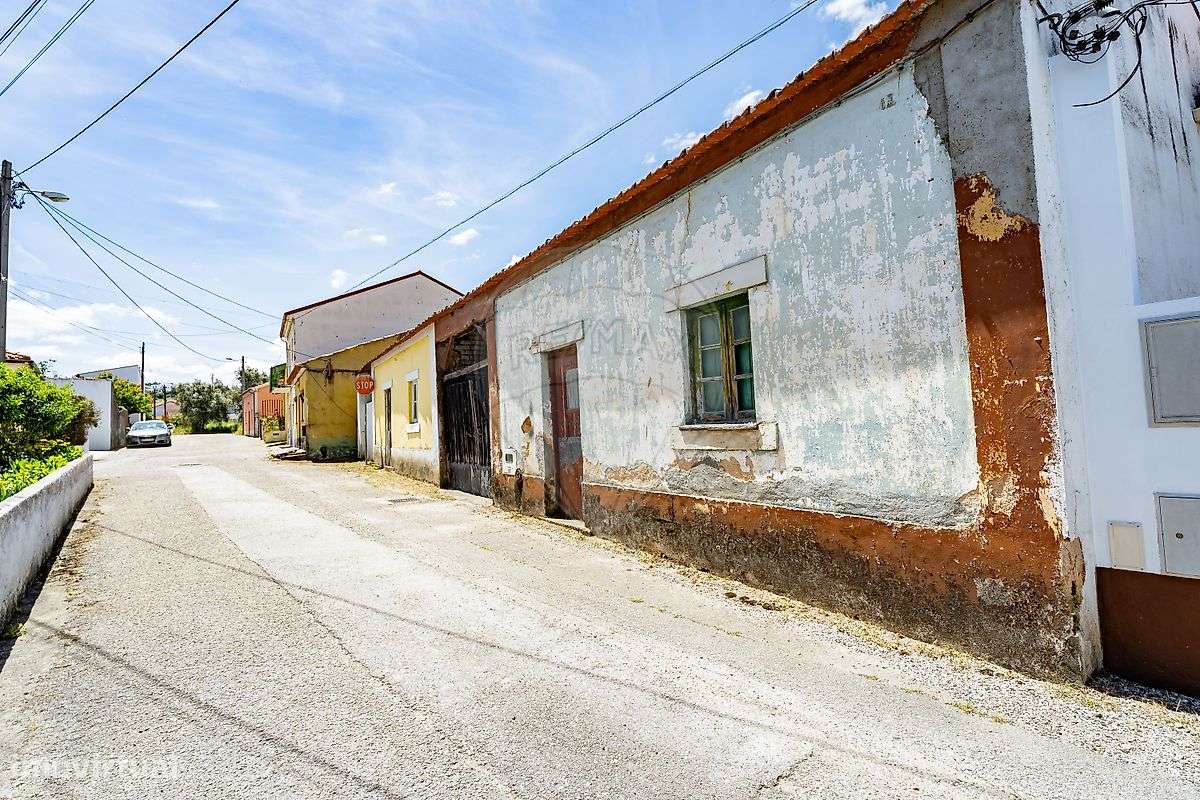 Moradia T2 para venda - Grande imagem: 2/24