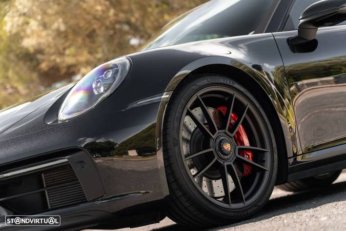 Porsche 992 Carrera Cabrio GTS PDK - 7