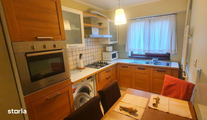 De închiriat apartament 2 camere