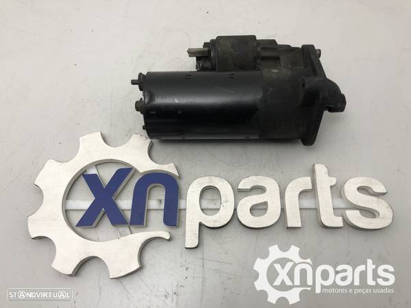 Motor de arranque Usado VOLVO S60 I 2.4 D5 | 01.01 - 04.10 REF. 0 001 109 252 MO... - 1