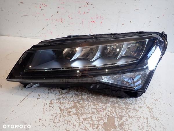 Lampa przód lewa SKODA SUPERB III LIFT 19 FULL LED - 1