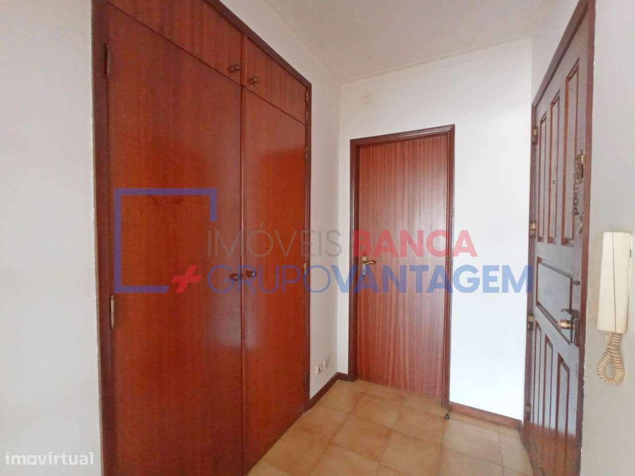 APARTAMENTO T2 - ÁGUAS SANTAS - Grande imagem: 3/14