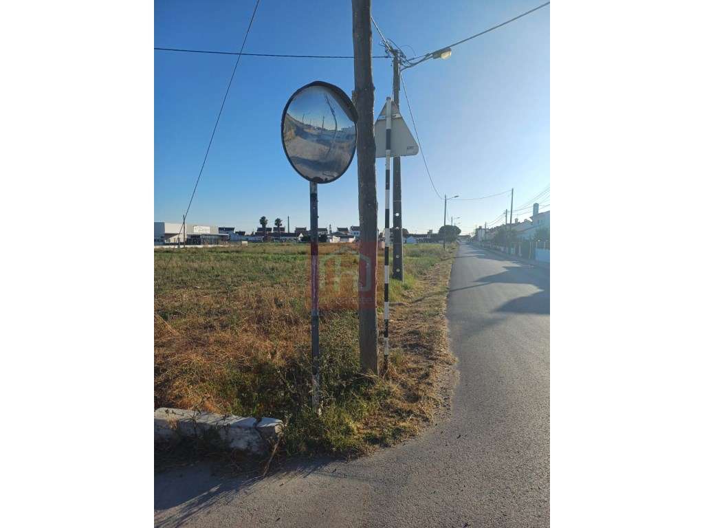 Terreno Urbano com 8.254 no Alto Estanqueiro, Jardia-8