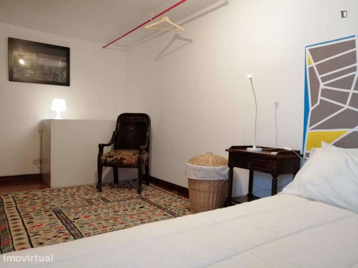 Quarto - localizado em Aldoar Porto - Grande imagem: 5/10