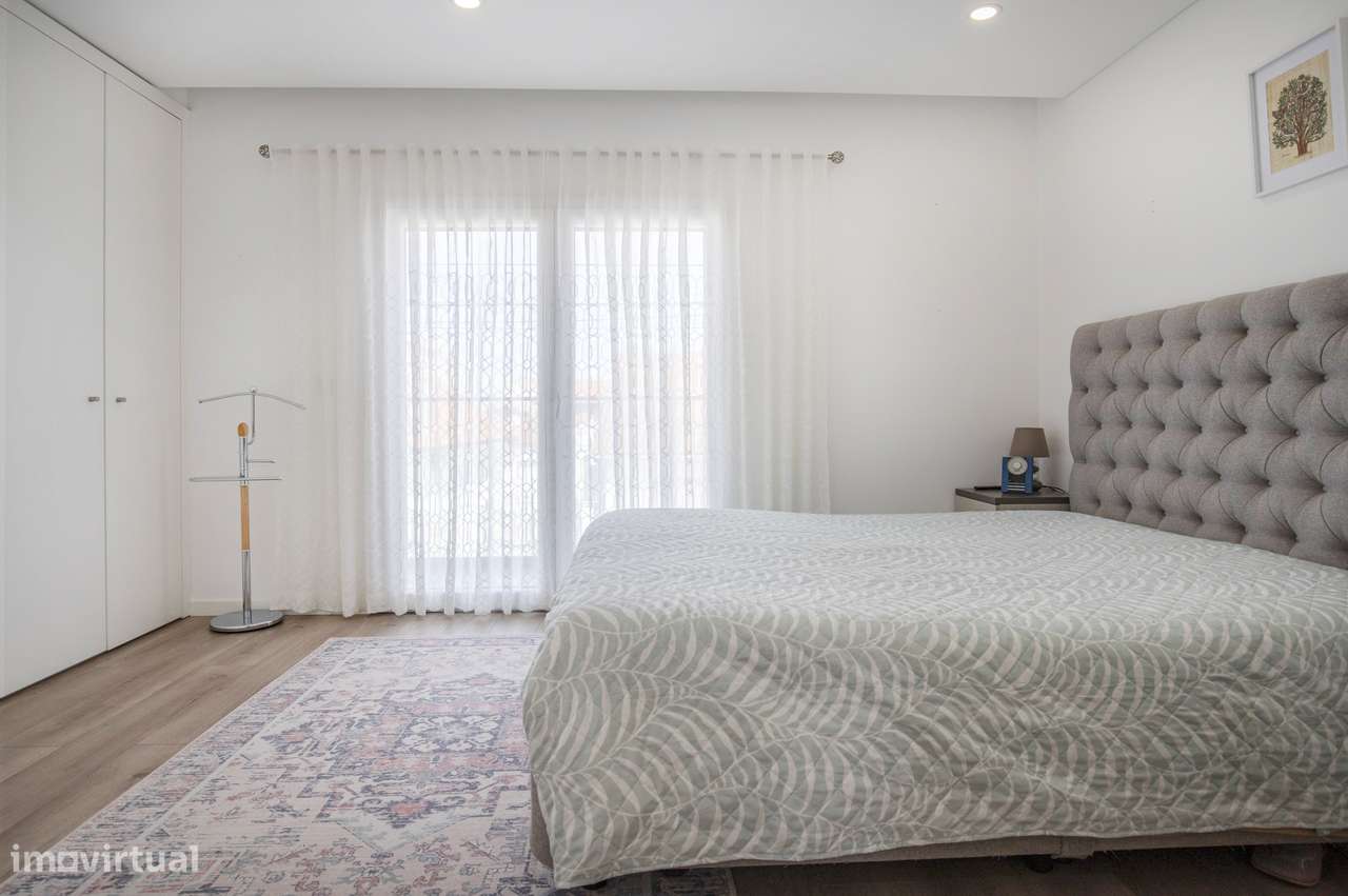 Moradia T3+1 garagem box jardim Quinta do Conde Sesimbra-23