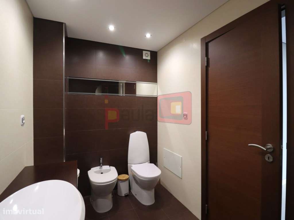 APARTAMENTO T3 MONTIJO COM PARQUEAMENTO E ARRECADAÇÃO-21