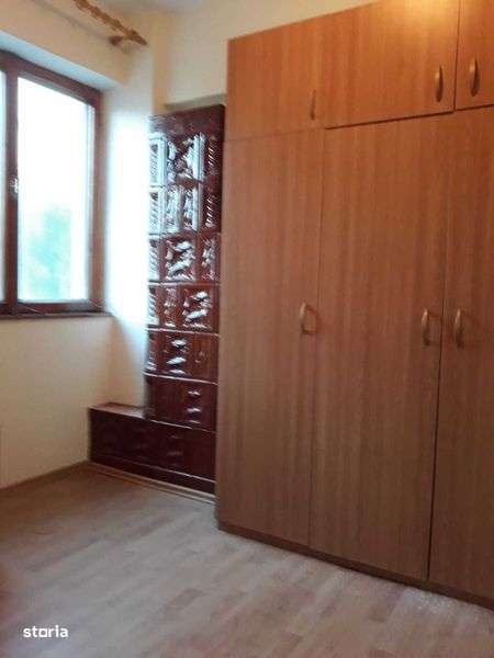 De vanzare apartament cu 2 camere - Imagine principală: 4/7