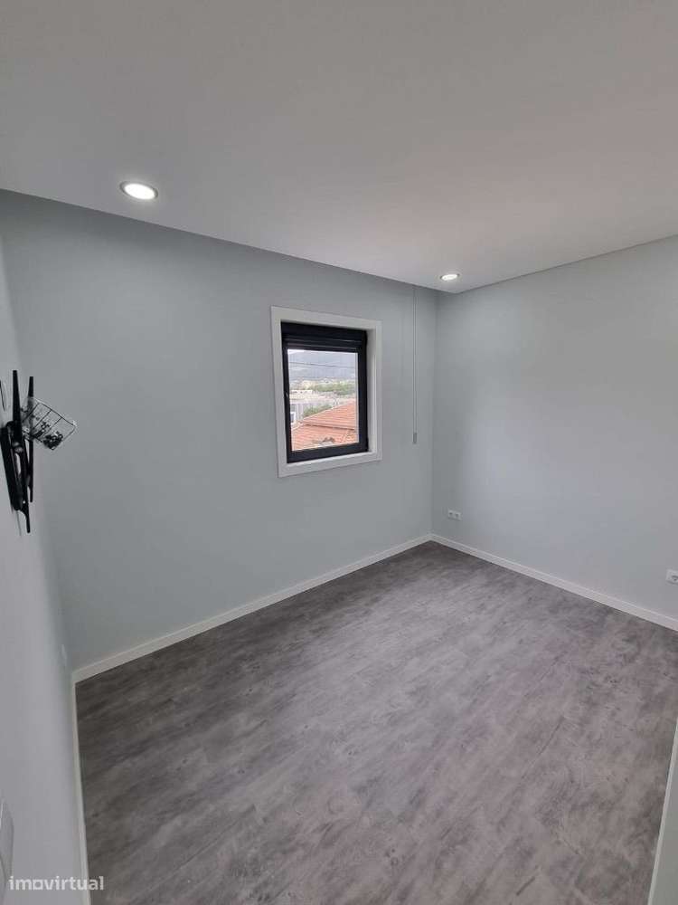 Arrendo andar moradia T2 Santo Tirso - 20m da Mercadona e McDonald’s - Grande imagem: 2/11