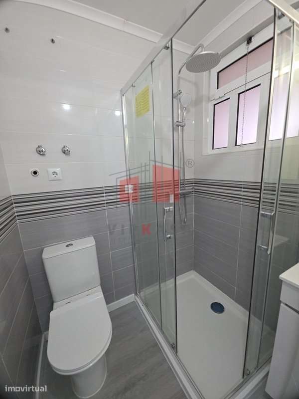 Apartamento T3 Totalmente Remodelado no Laranjeiro-10