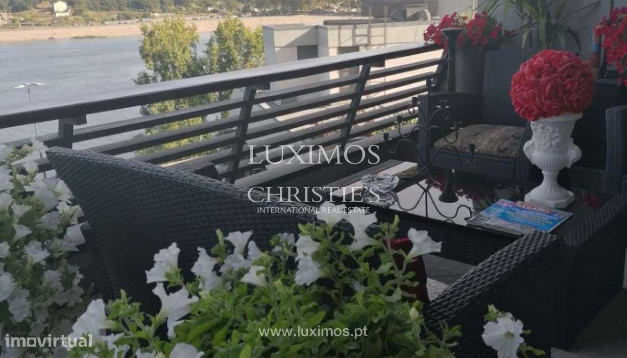 Apartamento T4+1 Duplex com varandas e vistas de rio à venda, no Port - Grande imagem: 2/11