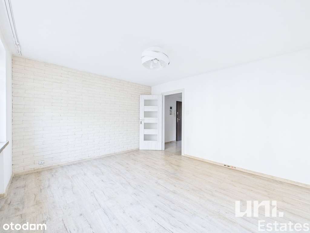 2- pokojowe mieszkanie w ładnym bloku-4