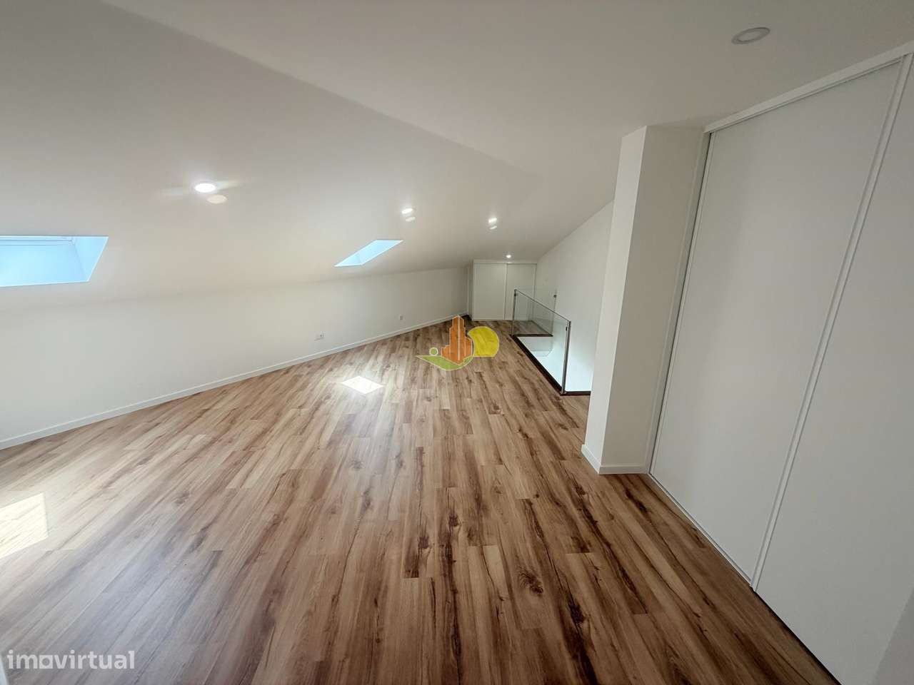 T2+2 Duplex com Garagem Dupla-27